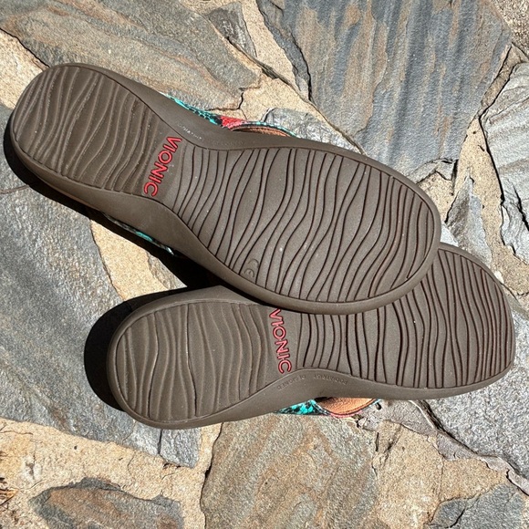 Vionic shoes new - Picture 5 of 5